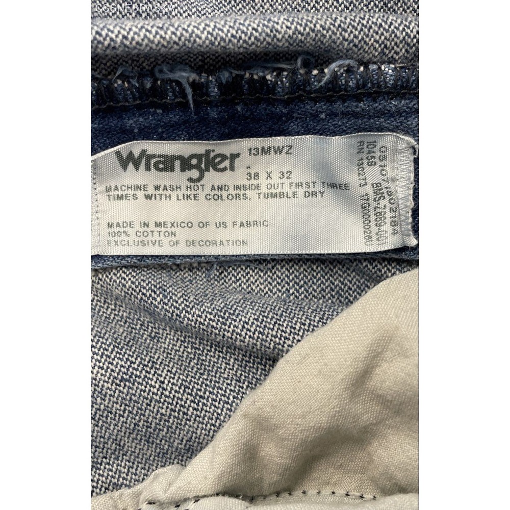 Wrangler Blue 13MWZ Cowboy Cut men's jeans in 100% cotton denim - Size 38x32 - Picture 9 of 12